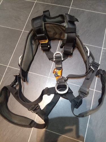 Petzl avao climbing harness - petzl,